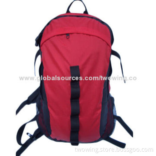 Hiking backpack with comfortable back system